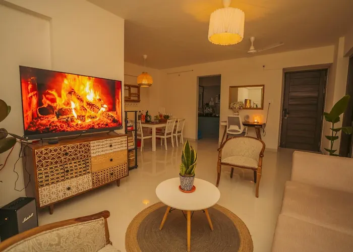 Athena Bnb - Luxe Stay 500M From Viman Nagar Airport