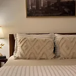 Athena Bnb - Luxe Stay 500M From Viman Nagar Airport