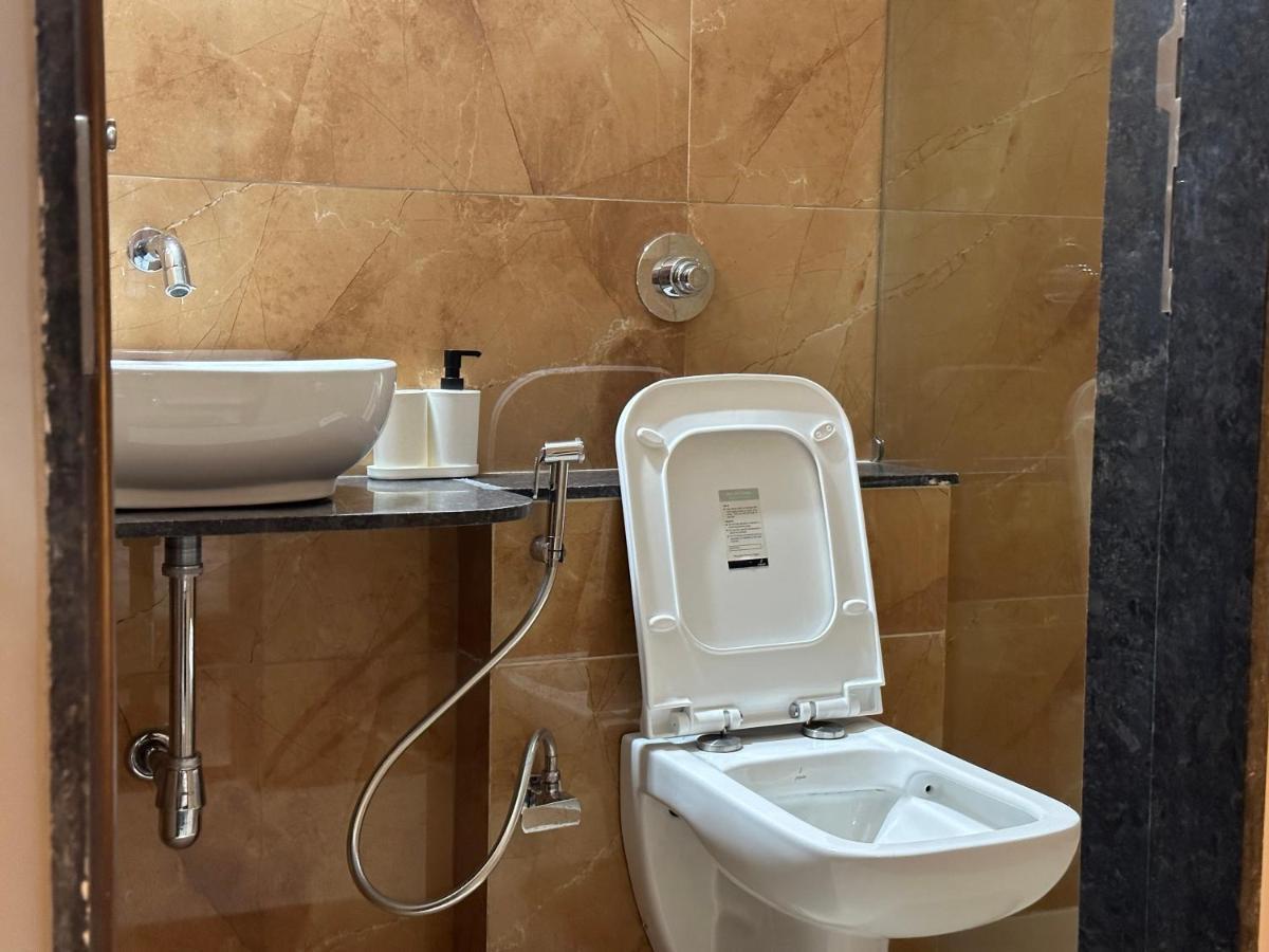 Apartment Athena - Luxe 500m From Viman Nagar Airport *